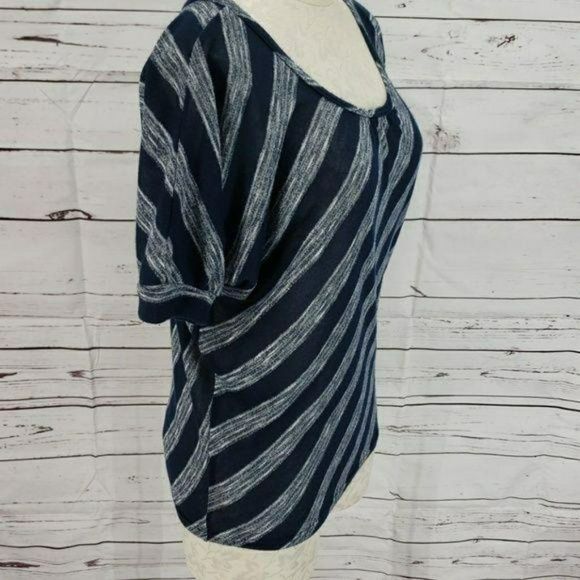 Carol Rose striped dolman sleeve medium top blouse - Picture 4 of 6